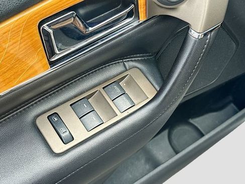 Used 2015 Lincoln MKX AWD w/ Equipment Group 102A image 18
