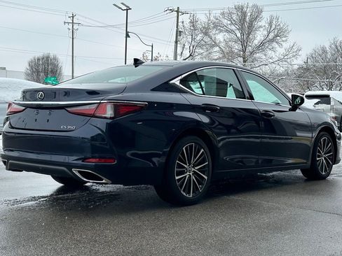 Used 2024 Lexus ES 350 w/ Premium Package image 10