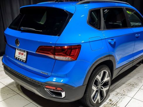 Used 2023 Volkswagen Taos SEL image 11