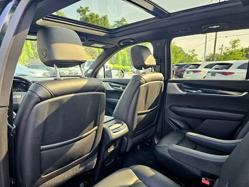 Used 2021 Cadillac XT6 Premium Luxury AWD/4WD image 27