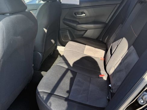 Used 2021 Nissan Sentra SR image 14