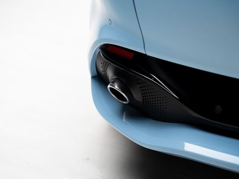 Used 2023 Aston Martin DBX image 29