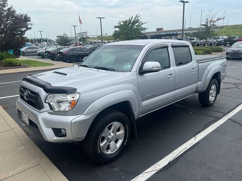 Used 2012 Toyota Tacoma 4x4 Double Cab w/ TRD Sport Pkg image 7