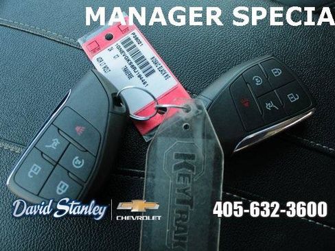 Used 2024 Chevrolet Traverse LT image 21