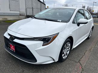 Certified 2025 Toyota Corolla LE video 1
