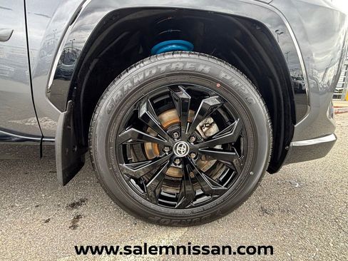 Used 2024 Toyota RAV4 XSE w/ Advanced Technology Package image 20