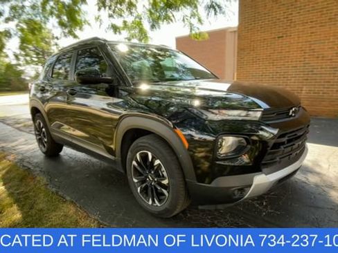 Certified 2021 Chevrolet TrailBlazer LT w/ Convenience Package FWD image 2
