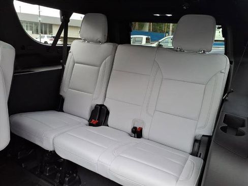 New 2026 Chevrolet Suburban Premier w/ Sun And Tow Package image 15