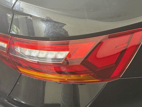 Used 2019 Volkswagen Jetta SE FWD image 34
