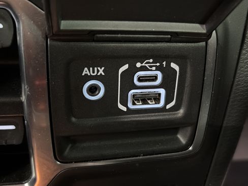 Used 2022 Jeep Wrangler Unlimited Sport AWD/4WD image 24