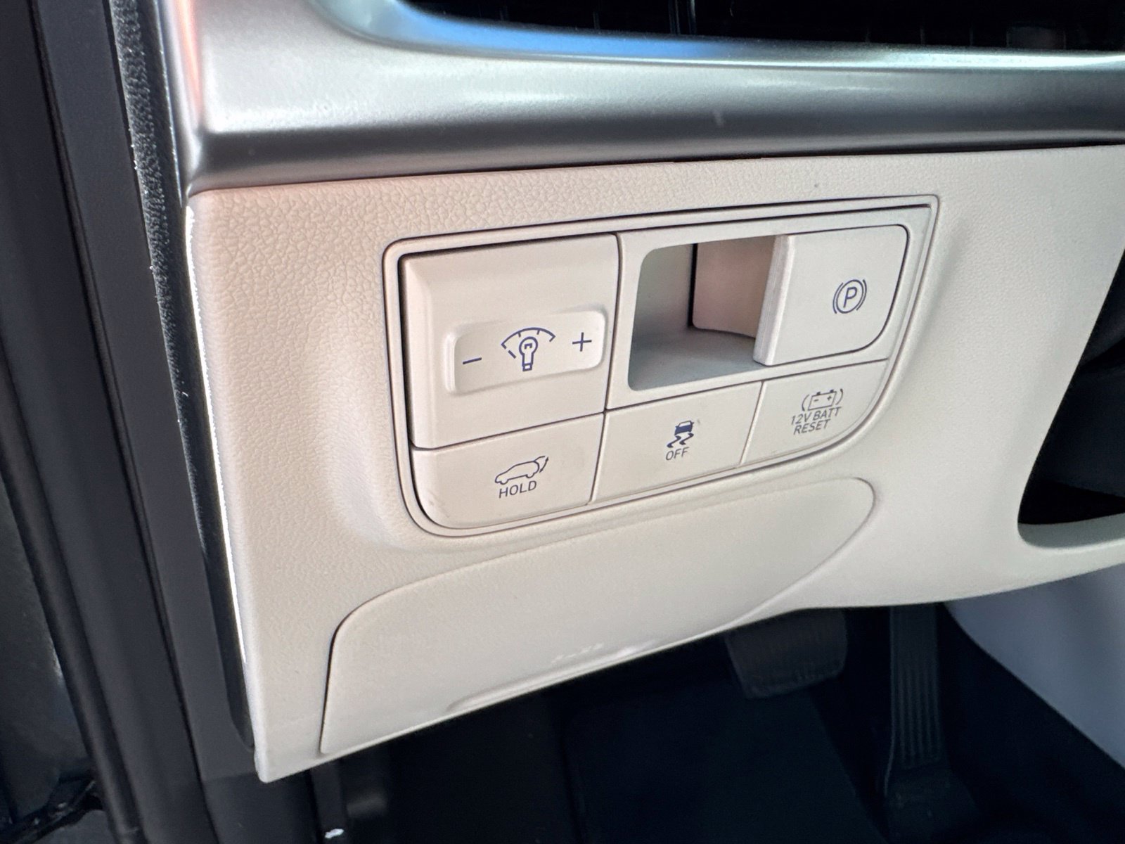 Used 2025 Hyundai Tucson Limited AWD/4WD image 18