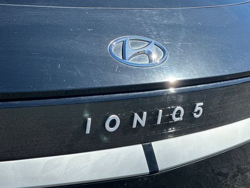 Used 2024 Hyundai Ioniq 5 SEL RWD image 25