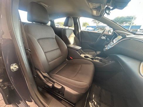 Used 2025 Chevrolet Malibu LT FWD image 25