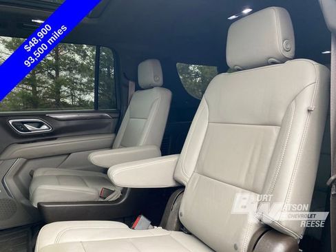 Used 2023 Chevrolet Suburban Z71 w/ Luxury Package image 16