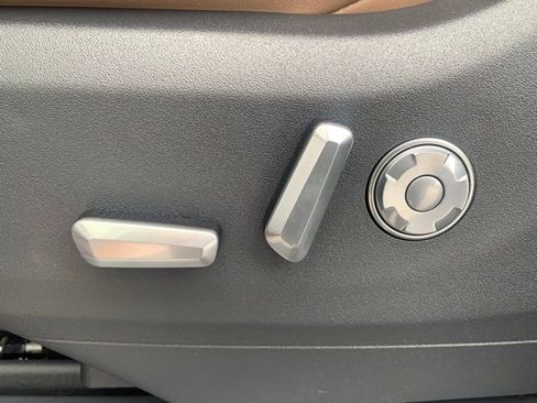 New 2025 Lincoln Navigator L Black Label image 18