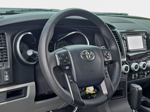Used 2019 Toyota Sequoia SR5 w/ Premium Package RWD image 20