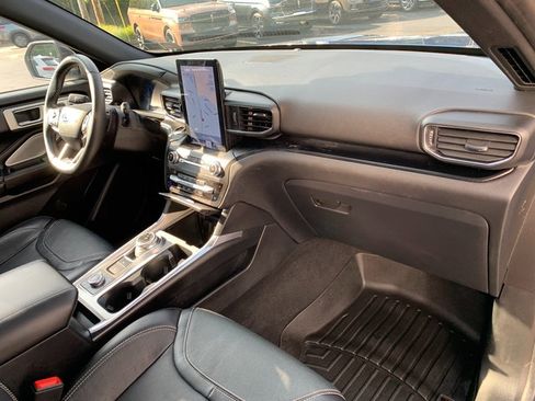 Used 2020 Ford Explorer ST w/ Premium Technology Package AWD/4WD image 14