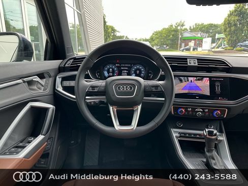Used 2025 Audi Q3 2.0T Premium w/ Convenience Plus Package AWD/4WD image 22