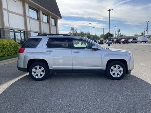 Used 2014 GMC Terrain SLE w/ Convenience Package FWD image 5