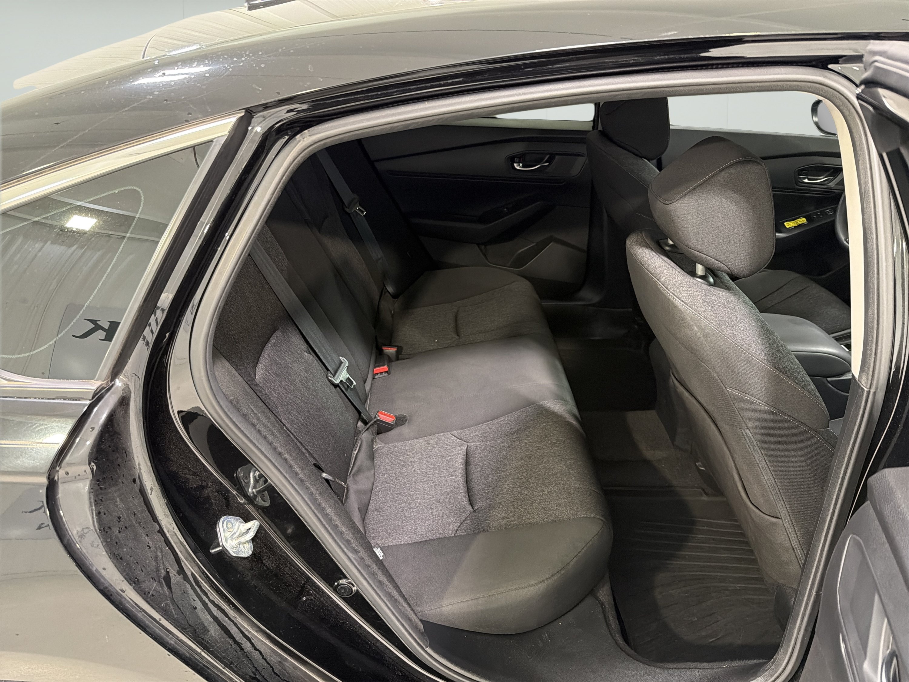 Used 2023 Honda Accord EX image 12
