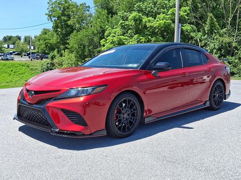 Used 2020 Toyota Camry TRD FWD image 3
