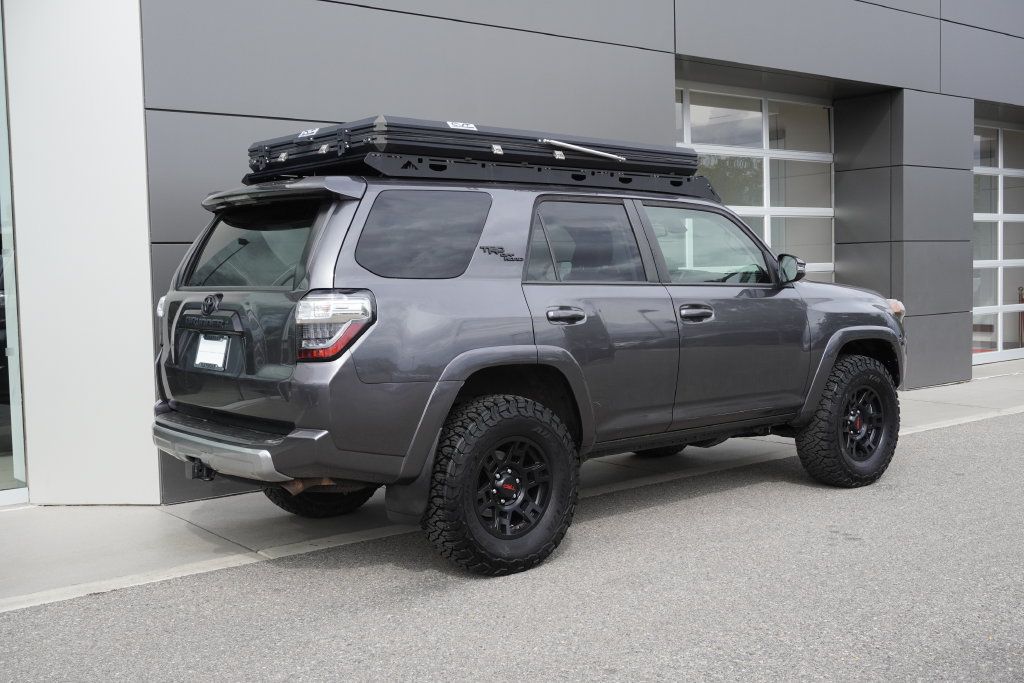 Used 2021 Toyota 4Runner TRD Off-Road Premium w/ Moonroof Package AWD/4WD image 4