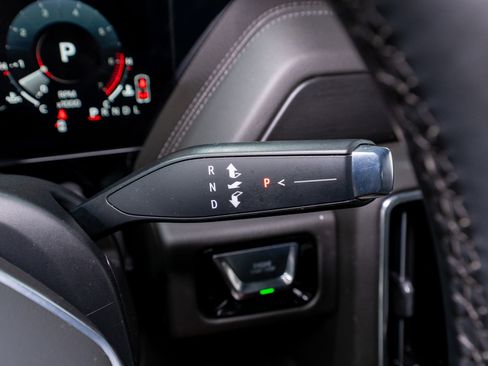 Used 2025 GMC Yukon Denali image 27