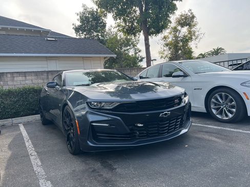 Used 2019 Chevrolet Camaro SS image 3
