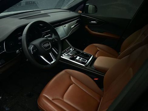 Used 2021 Audi Q7 3.0T Premium Plus image 16