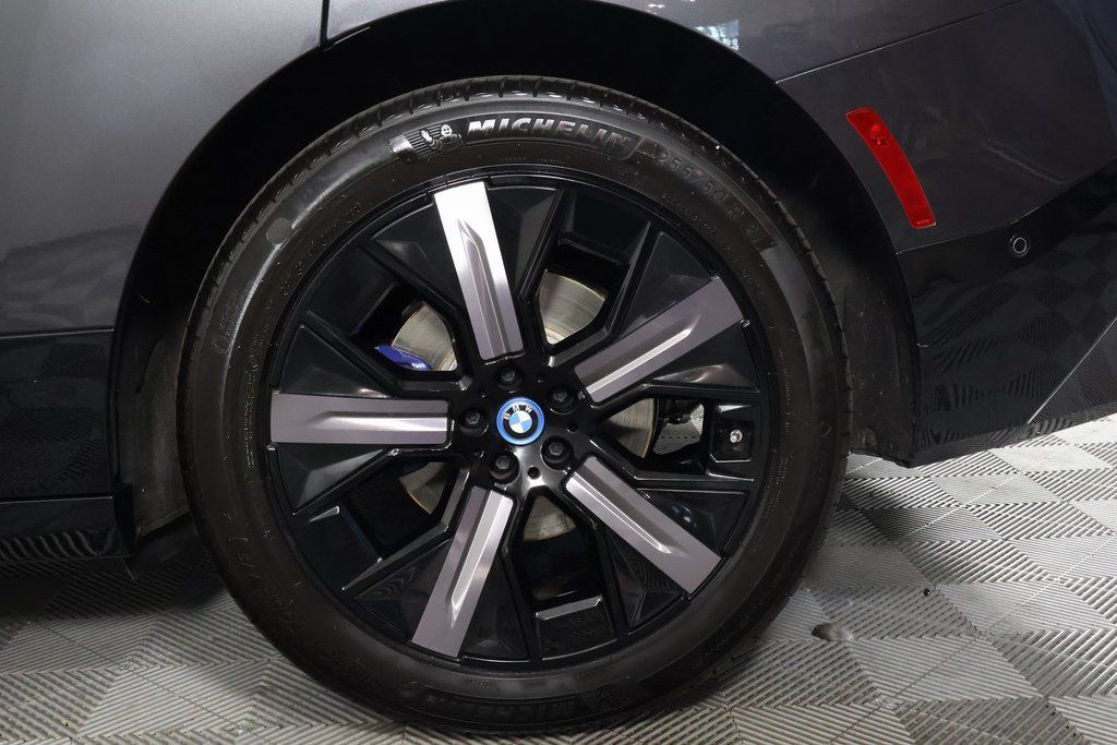 Certified 2024 BMW iX xDrive50 w/ Sport Package AWD/4WD image 15