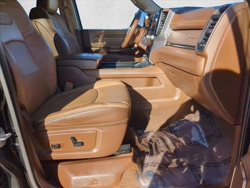 Used 2022 RAM 3500 Limited image 21