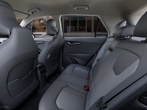 New 2026 Kia Niro EX image 18