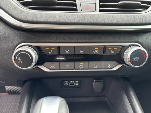 Used 2019 Nissan Altima 2.5 SR w/ SR Premium Package AWD/4WD image 33