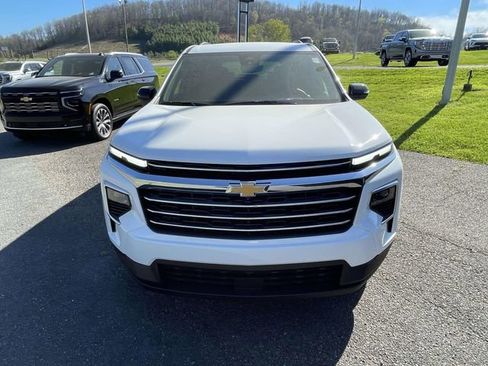 New 2026 Chevrolet Traverse LT w/ Driver Confidence Package image 2