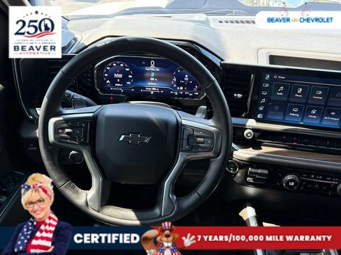 Used 2024 Chevrolet Silverado 1500 LT Trail Boss w/ Convenience Package II AWD/4WD image 18