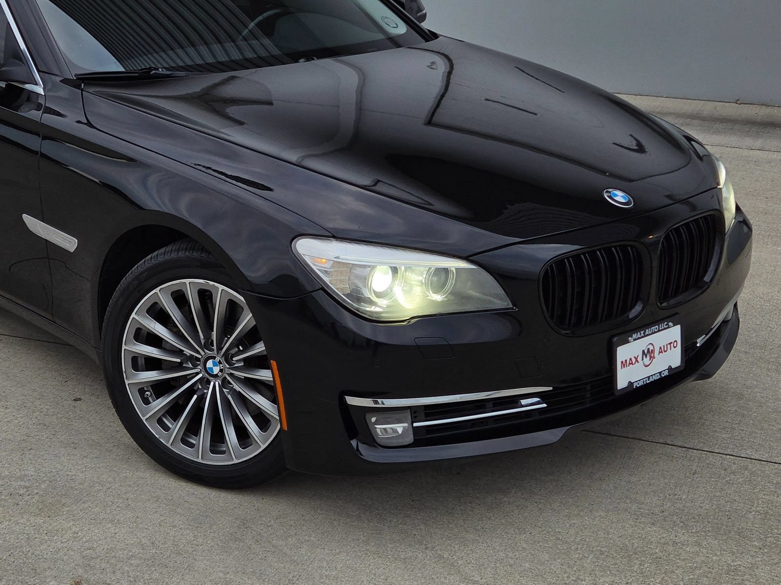 Used 2015 BMW 740Li RWD image 41