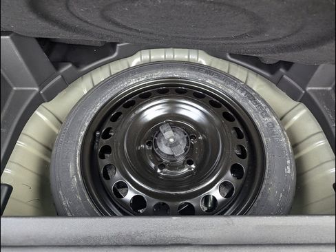 Used 2021 GMC Terrain SLE w/ Driver Convenience Package image 25