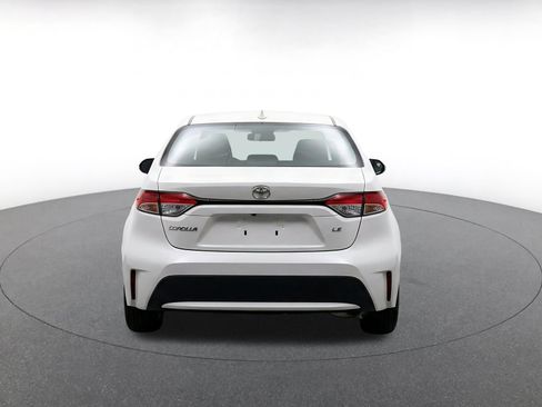 Used 2025 Toyota Corolla LE FWD image 8