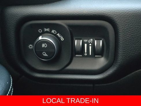 Used 2026 RAM 3500 Laramie AWD/4WD image 27