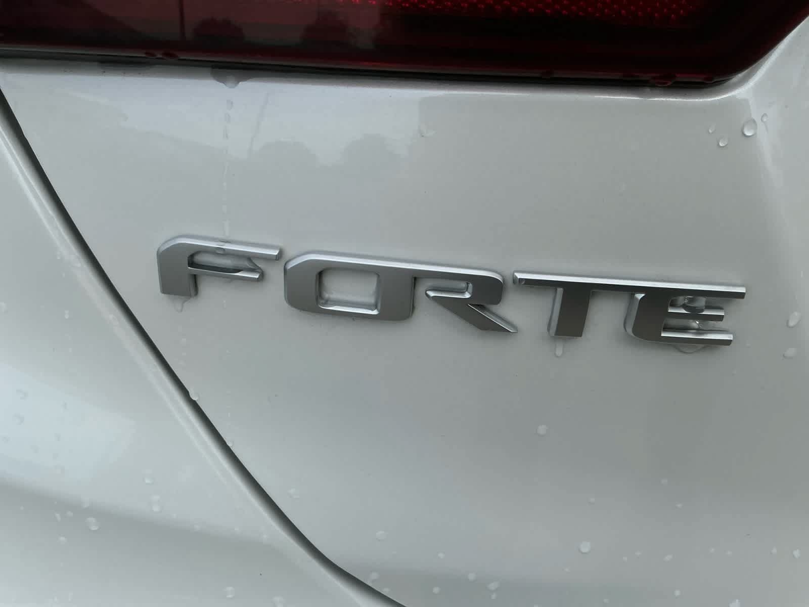 Used 2024 Kia Forte GT-Line w/ GT-Line Premium Package FWD image 20