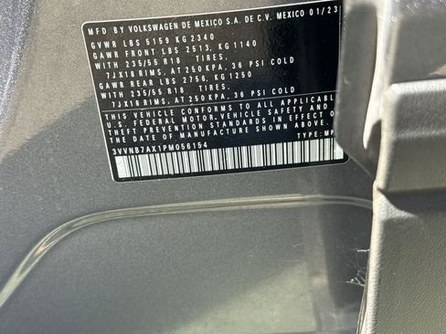 Used 2023 Volkswagen Tiguan SE w/ Panoramic Sunroof Package FWD image 33