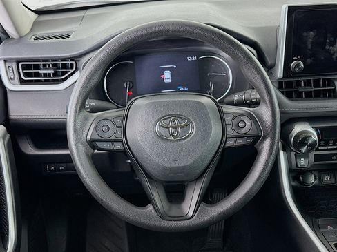 Used 2024 Toyota RAV4 XLE image 18