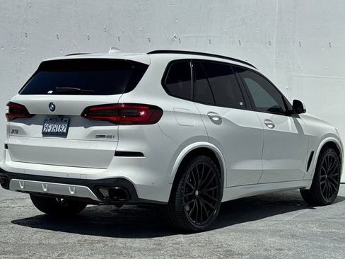 Used 2023 BMW X5 sDrive40i w/ M Sport Package RWD image 3