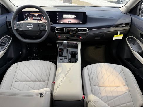 New 2026 Nissan Sentra SL w/ Floor Mat Package FWD image 22
