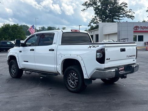 Used 2019 Toyota Tundra SR5 w/ SR5 Upgrade Package AWD/4WD image 27