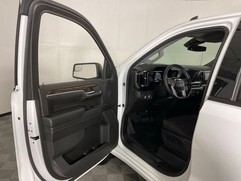 Used 2024 GMC Sierra 1500 Elevation AWD/4WD image 24