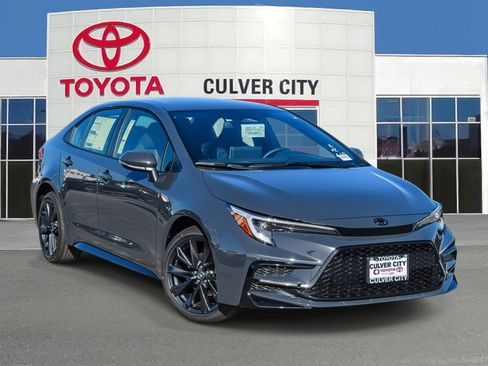New 2026 Toyota Corolla SE FWD image 1
