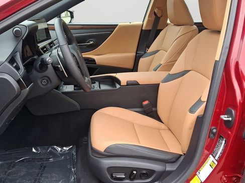 Used 2025 Lexus ES 350 w/ Premium Package image 14