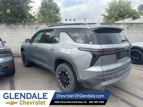Certified 2025 Chevrolet Traverse Z71 AWD/4WD image 3