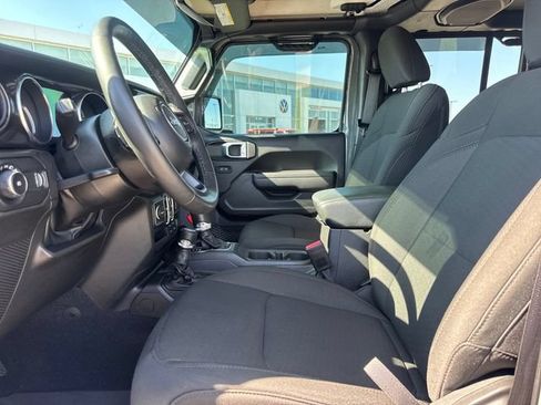 Used 2023 Jeep Wrangler Unlimited Sport AWD/4WD image 12